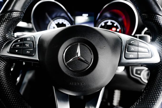 2025 Mercedes-benz C-class