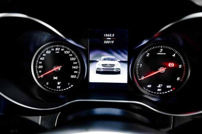 2025 Mercedes-benz C-class