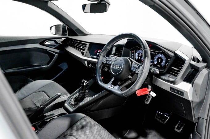 2025 Audi A1