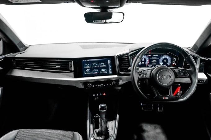 2025 Audi A1