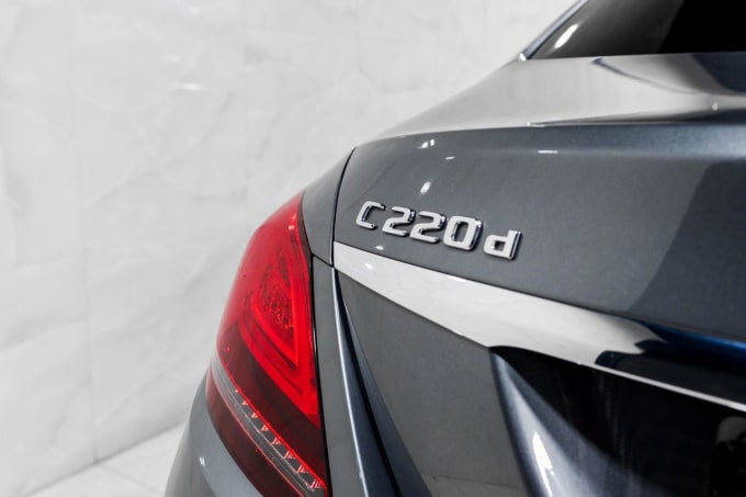 2025 Mercedes-benz C-class
