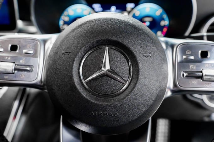 2025 Mercedes-benz C-class