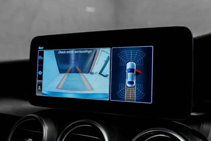 2025 Mercedes-benz C-class