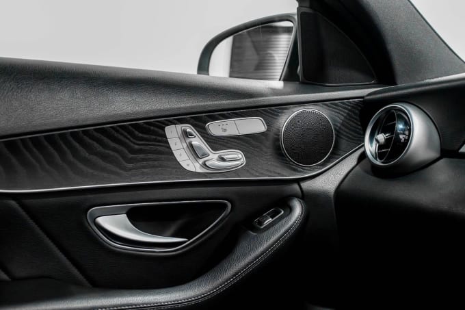 2025 Mercedes-benz C-class