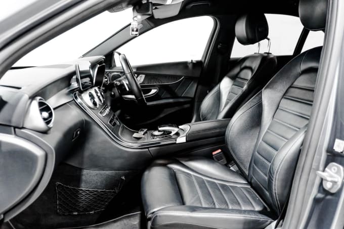 2025 Mercedes-benz C-class