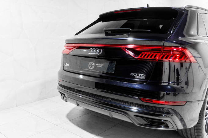 2025 Audi Q8