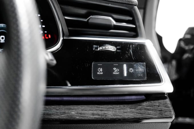2025 Audi Q8