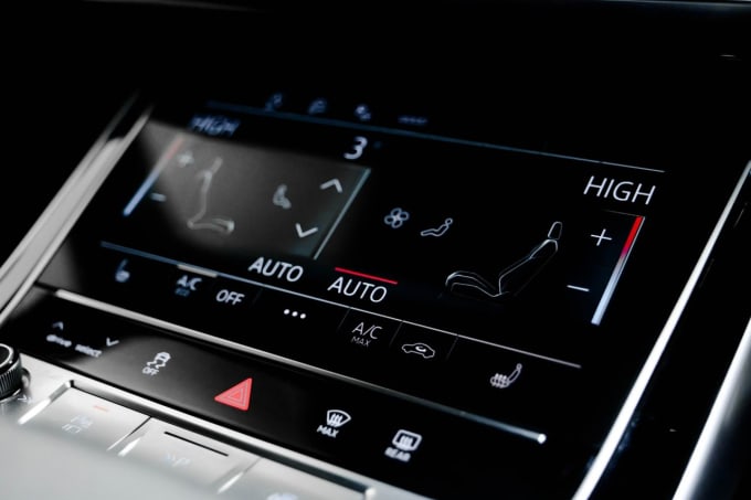 2025 Audi Q8
