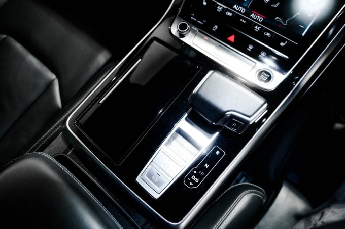 2025 Audi Q8