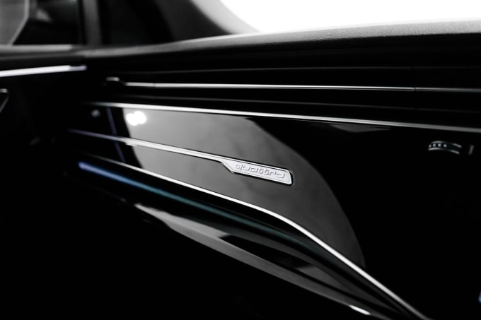 2025 Audi Q8