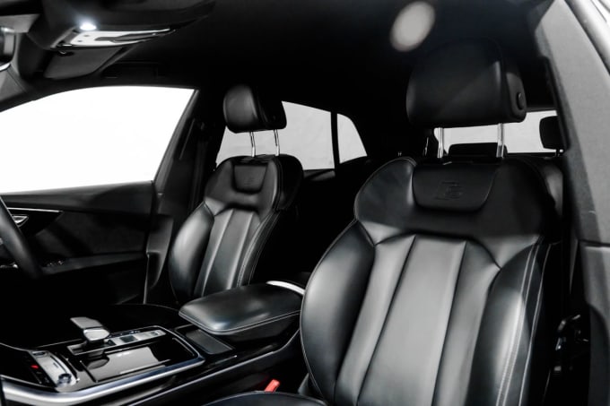 2025 Audi Q8