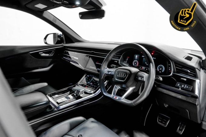 2025 Audi Q8