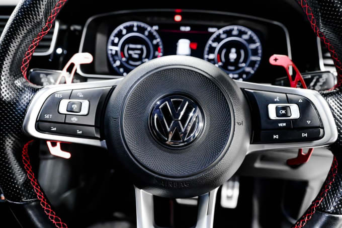 2025 Volkswagen Golf
