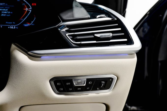 2025 BMW X7