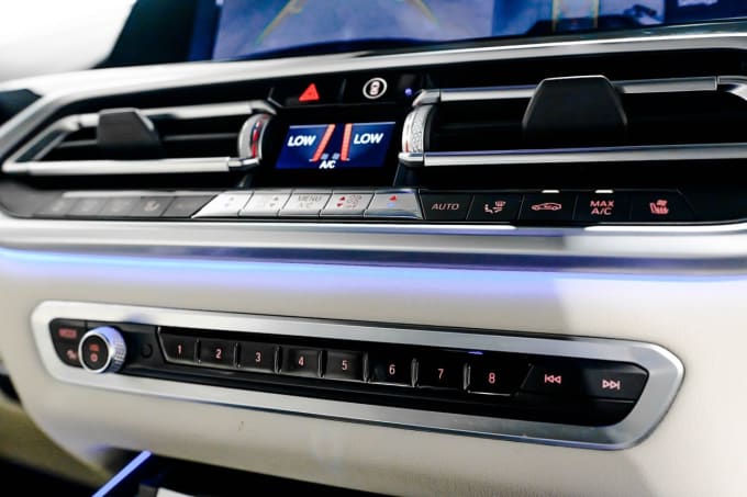 2025 BMW X7