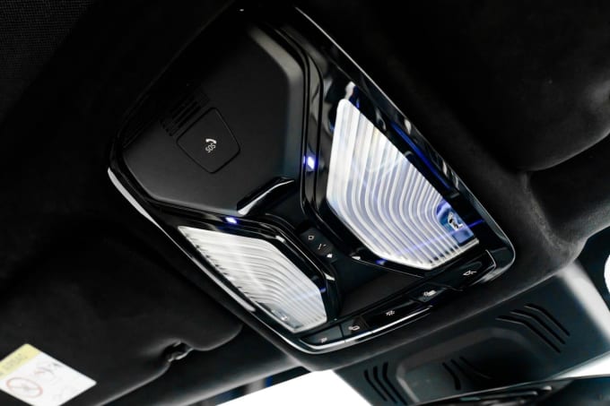 2025 BMW X7