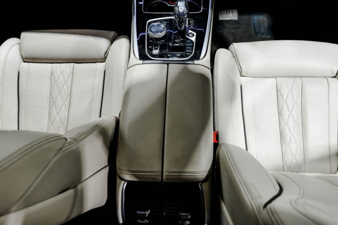 2025 BMW X7