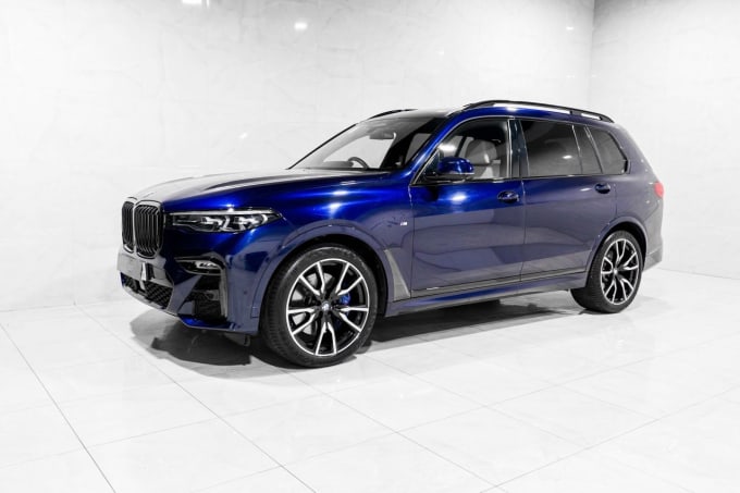 2025 BMW X7
