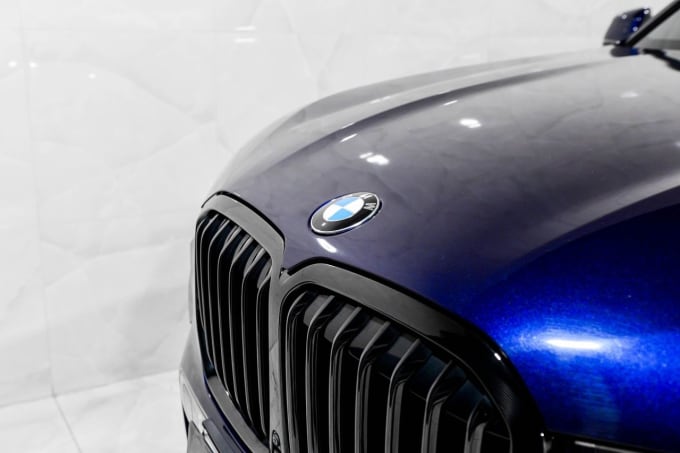 2025 BMW X7