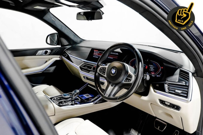 2025 BMW X7