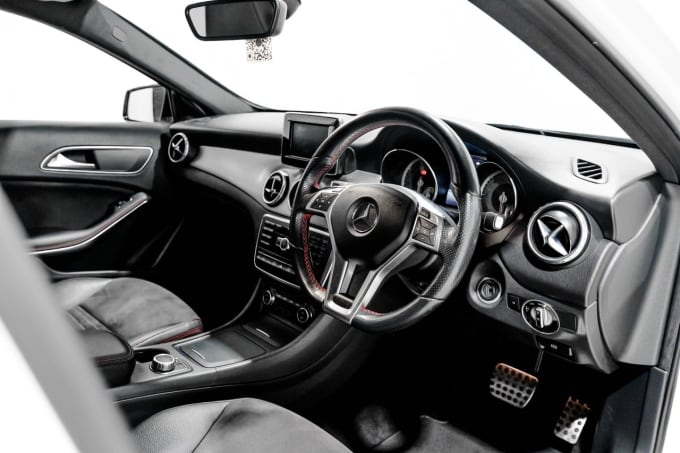 2025 Mercedes-benz Gla
