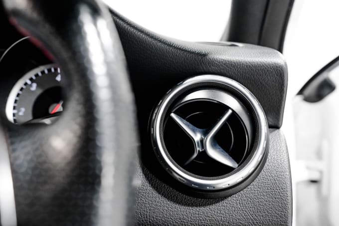 2025 Mercedes-benz Gla