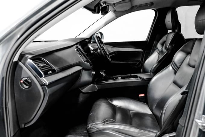 2025 Volvo Xc90