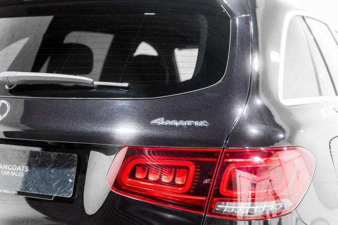 2025 Mercedes-benz Glc