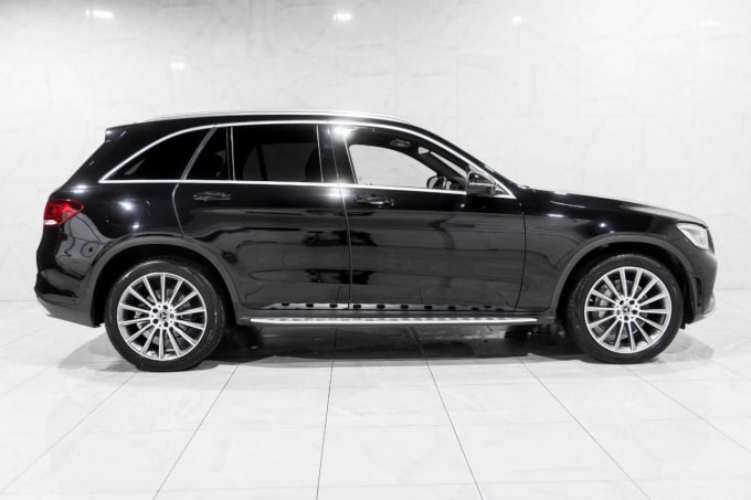 2025 Mercedes-benz Glc