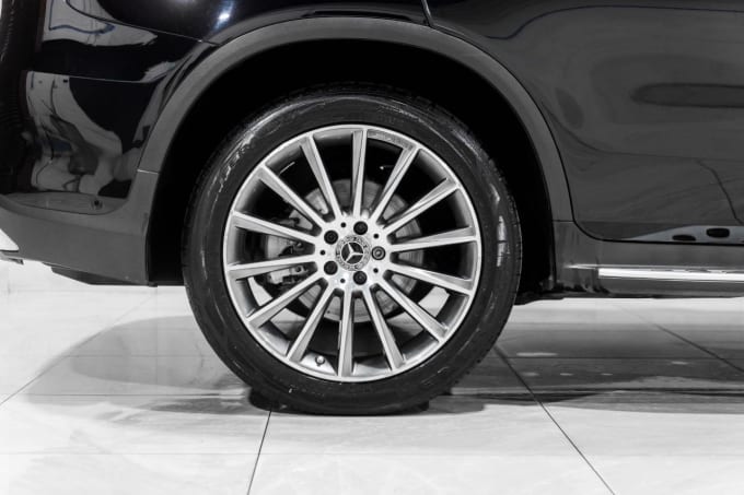 2025 Mercedes-benz Glc