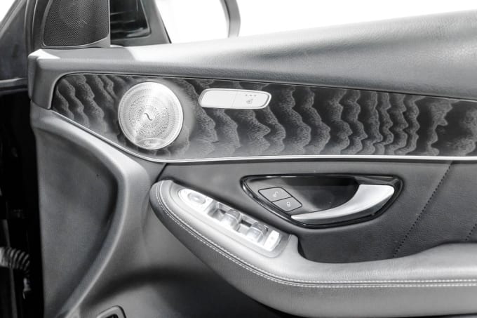 2025 Mercedes-benz Glc