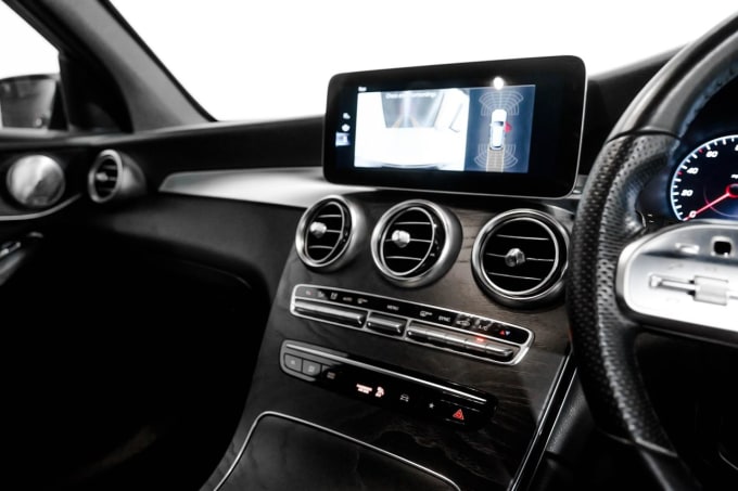 2025 Mercedes-benz Glc