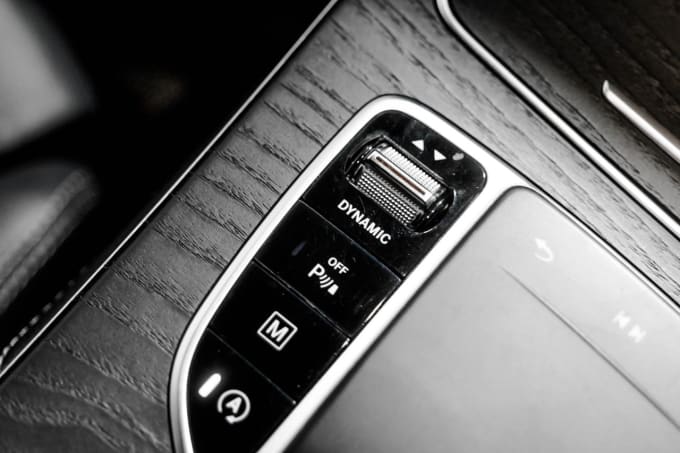 2025 Mercedes-benz Glc