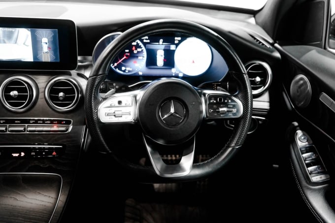 2025 Mercedes-benz Glc