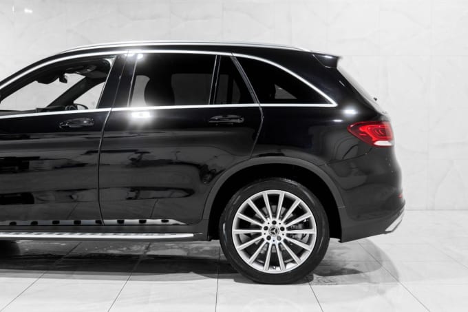 2025 Mercedes-benz Glc
