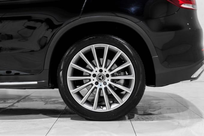 2025 Mercedes-benz Glc