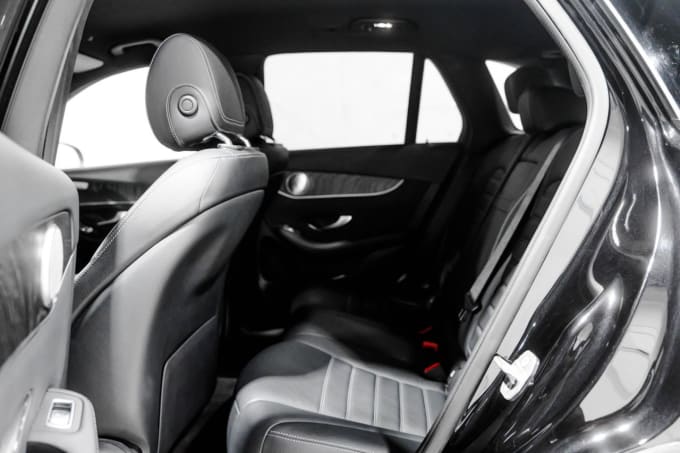 2025 Mercedes-benz Glc