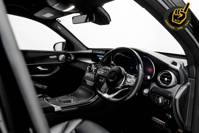 2025 Mercedes-benz Glc