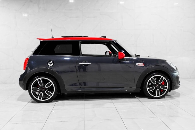 2025 Mini Hatch