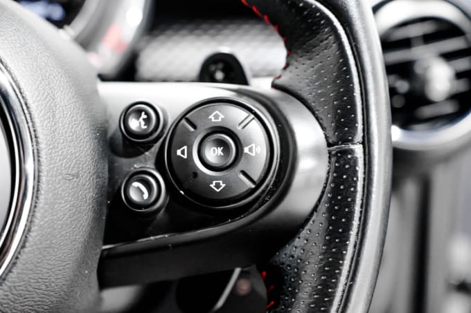 2025 Mini Hatch
