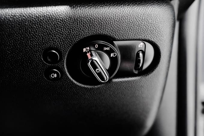 2025 Mini Hatch