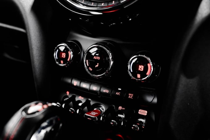 2025 Mini Hatch