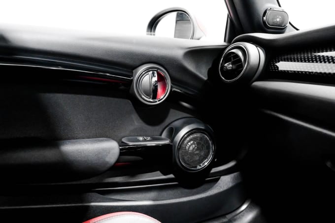 2025 Mini Hatch