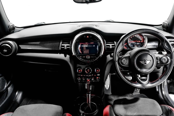 2025 Mini Hatch