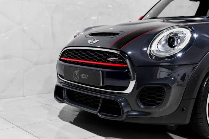 2025 Mini Hatch