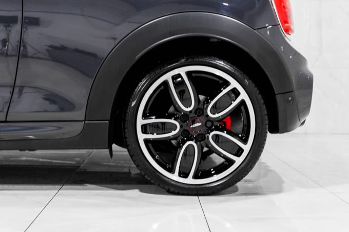 2025 Mini Hatch