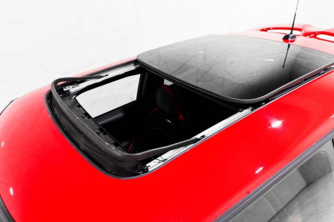 2025 Mini Hatch