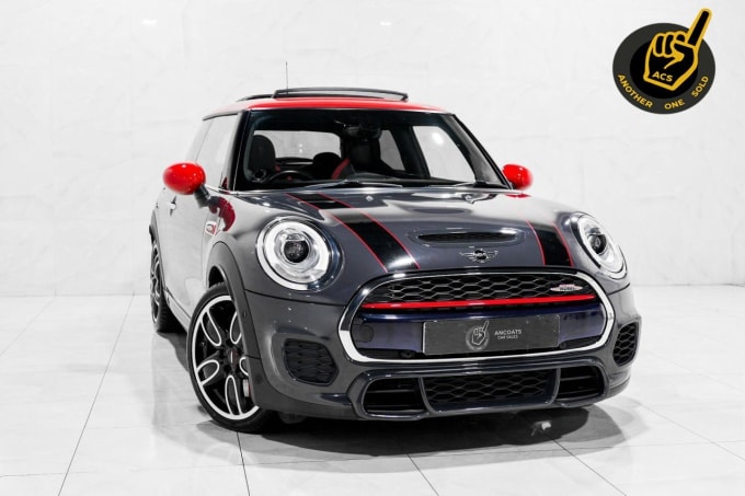 2025 Mini Hatch