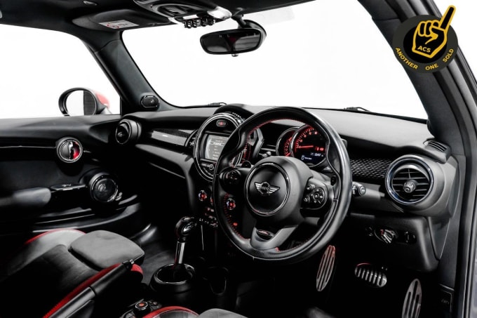 2025 Mini Hatch