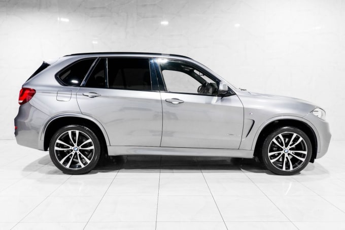 2025 BMW X5